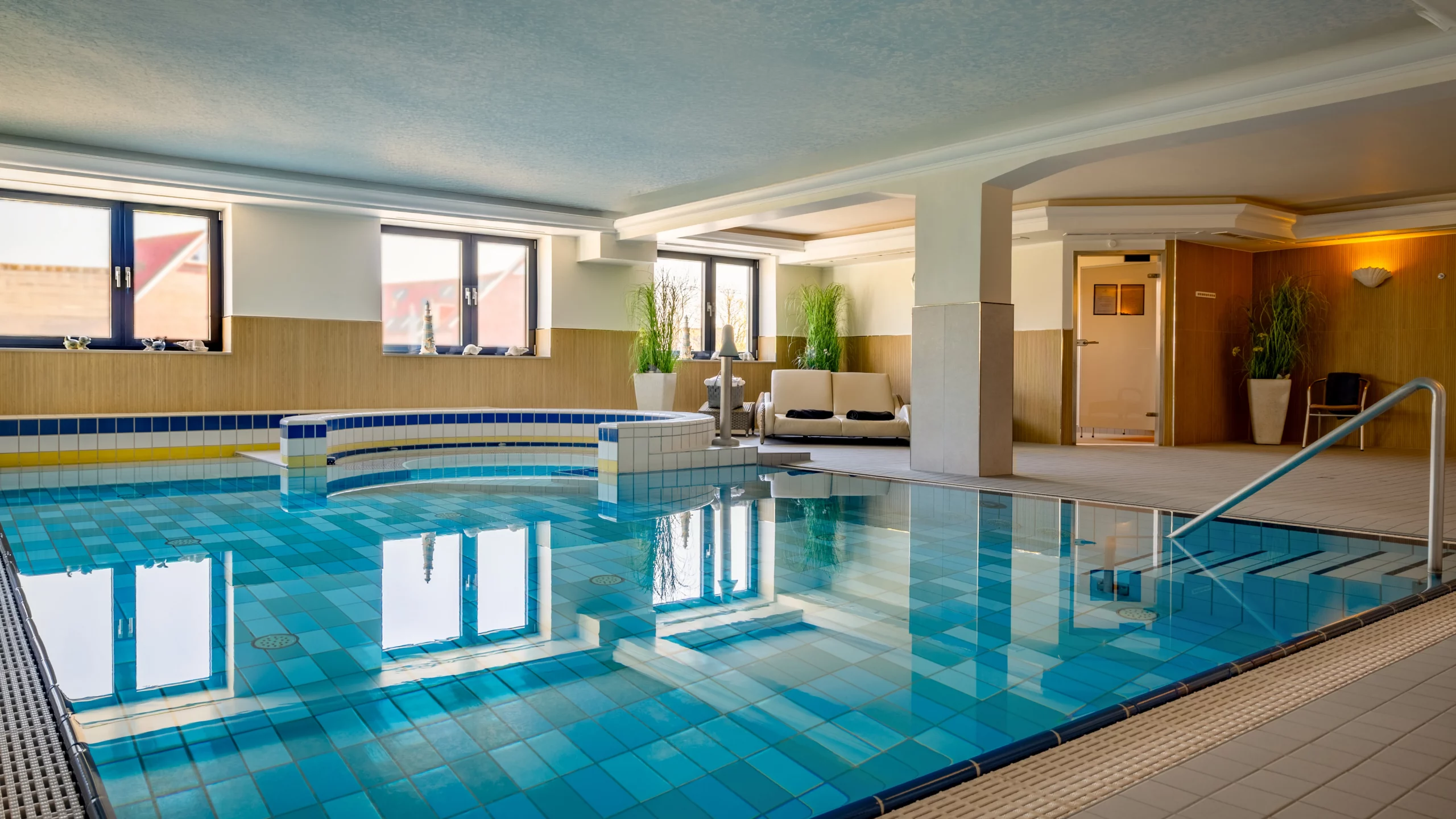 Indoor Schwimmbad